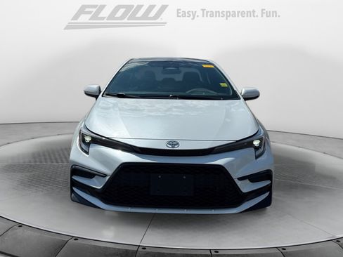 Used 2023 Toyota Corolla SE w/ SE Premium Package FWD image 2