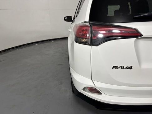 Used 2017 Toyota RAV4 LE w/ All Weather Liner Package FWD image 29
