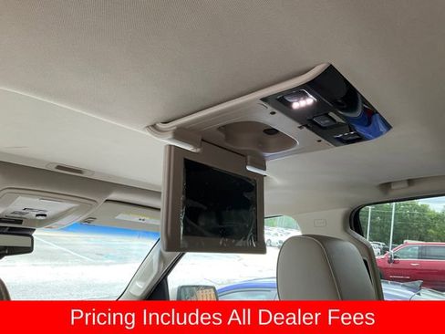 Used 2017 GMC Yukon XL Denali w/ Open Road Package RWD image 9