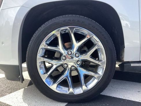 Used 2018 Cadillac Escalade Platinum AWD/4WD image 19