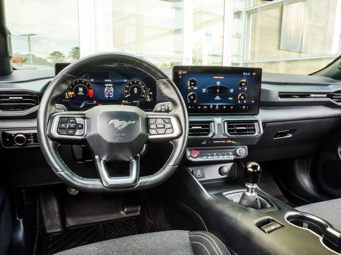 Used 2024 Ford Mustang GT RWD image 16