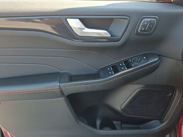 Used 2024 Ford Escape ST-Line Elite AWD/4WD image 12