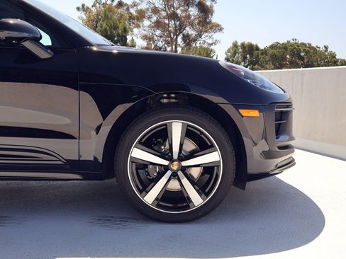 New 2026 Porsche Macan S AWD/4WD image 11