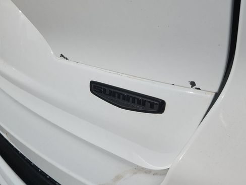 Used 2023 Jeep Grand Cherokee L Summit w/ Advanced Protech Group IV AWD/4WD image 14