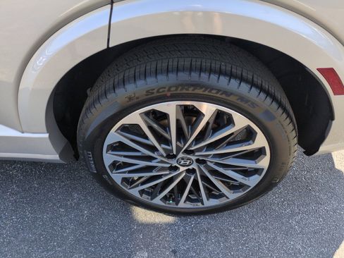 New 2026 Hyundai Palisade Calligraphy FWD image 11