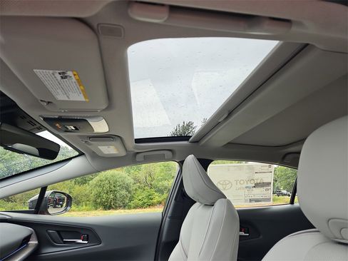 New 2026 Toyota Prius AWD image 8