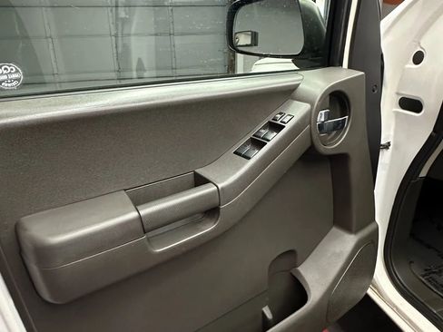 Used 2013 Nissan Xterra PRO-4X w/ Pro-4x Leather Pkg image 10