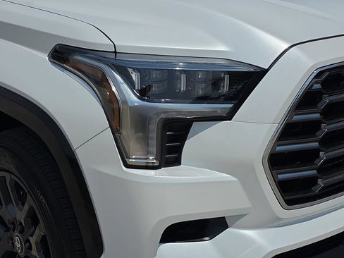 New 2026 Toyota Sequoia Platinum AWD/4WD image 27