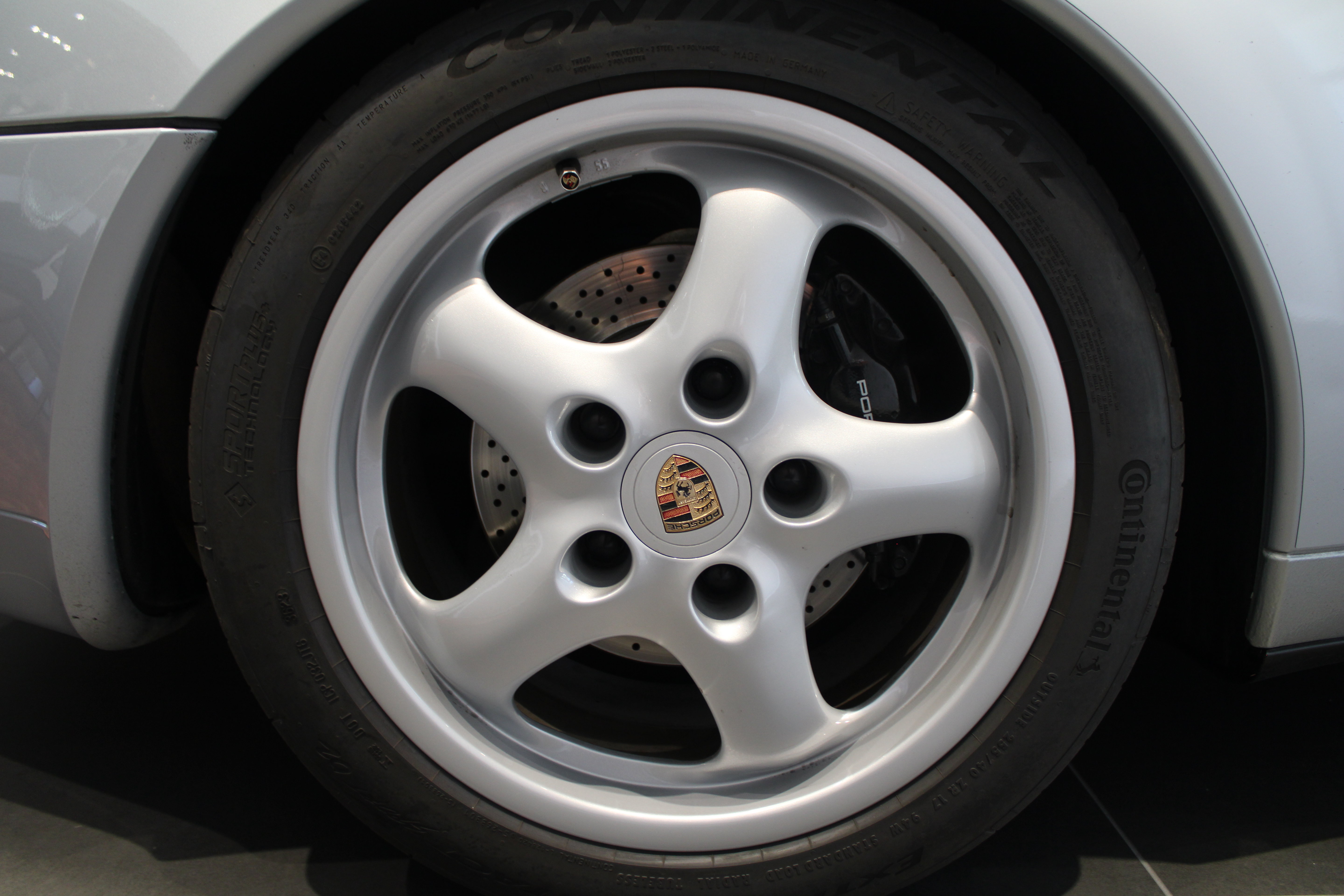 Used 1996 Porsche 911 Carrera RWD image 49
