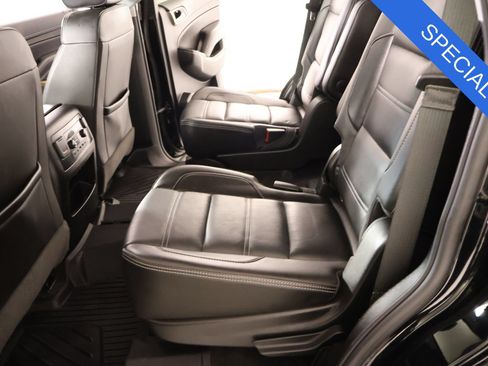 Used 2018 GMC Yukon Denali w/ Denali Ultimate Package AWD/4WD image 13