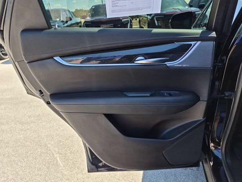 Used 2021 Cadillac XT5 Premium Luxury FWD image 37