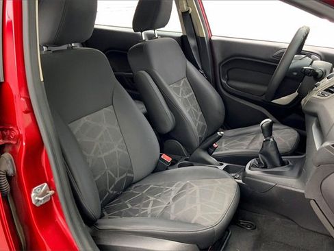 Used 2012 Ford Fiesta SE image 7