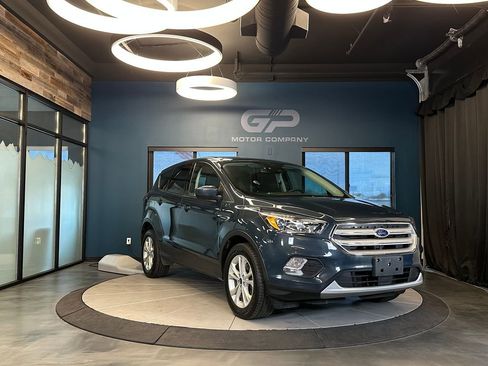 Used 2019 Ford Escape SE AWD/4WD image 1