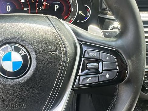 Used 2017 BMW 530i xDrive AWD/4WD image 16
