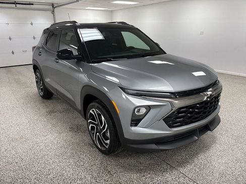 New 2026 Chevrolet TrailBlazer RS w/ Convenience Package AWD/4WD image 2