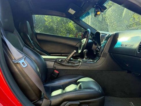 Used 2009 Chevrolet Corvette Coupe w/ Z51 Performance Package image 11