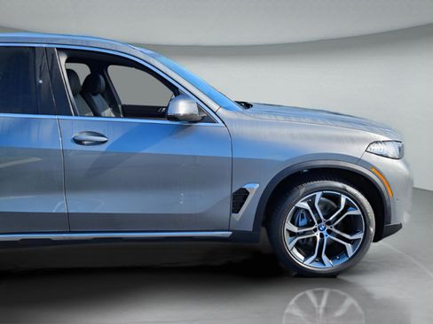 New 2026 BMW X5 sDrive40i w/ Premium Package image 41