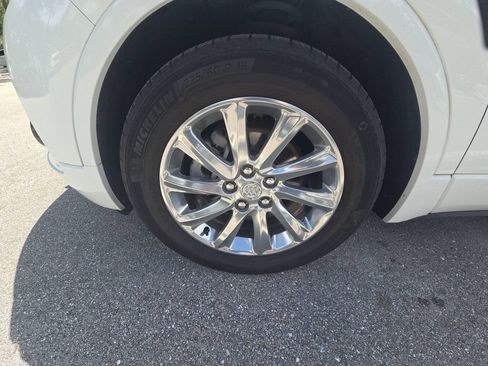 Used 2020 Buick Envision Essence FWD image 25