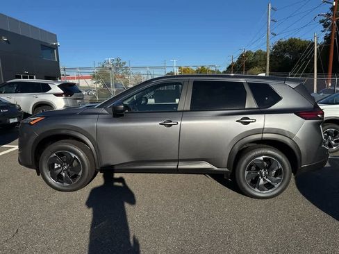 New 2026 Nissan Rogue SV image 8