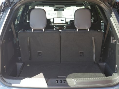 Used 2025 Ford Explorer ST-Line w/ Premium Package AWD/4WD image 25