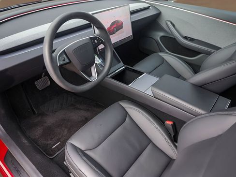 Used 2025 Tesla Model 3 RWD image 11