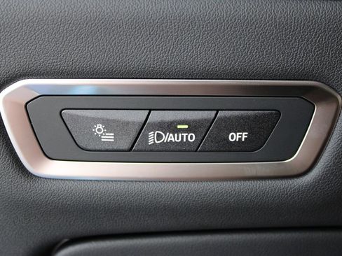 Used 2025 BMW X7 M60i AWD/4WD image 48