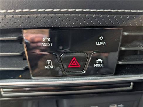 Certified 2025 Volkswagen Atlas SEL Premium R-Line AWD/4WD image 40