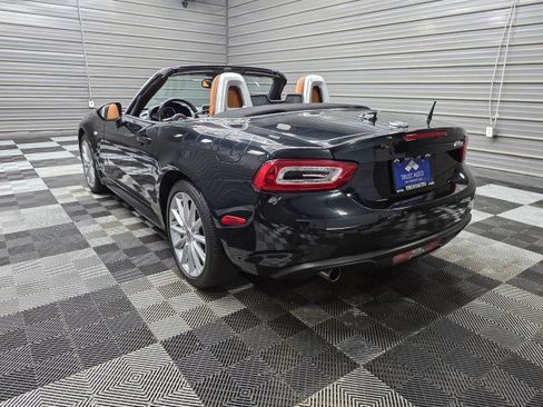 Used 2017 FIAT 124 Spider Lusso RWD image 7