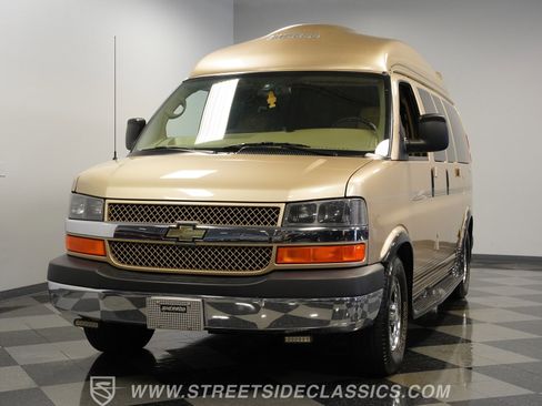 Used 2006 Chevrolet Express 1500 w/ Preferred Equipment Group image 18