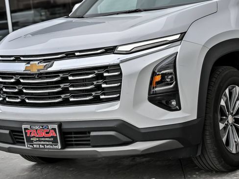 Used 2025 Chevrolet Equinox LT w/ Safety and Technology Package AWD/4WD image 8
