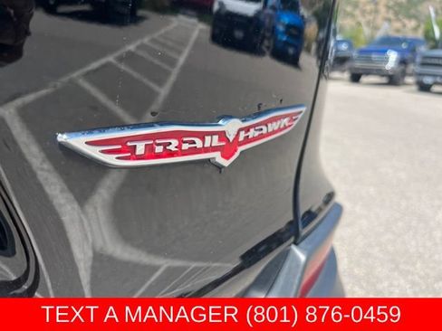 Used 2021 Jeep Cherokee Trailhawk w/ Technology Group AWD/4WD image 11
