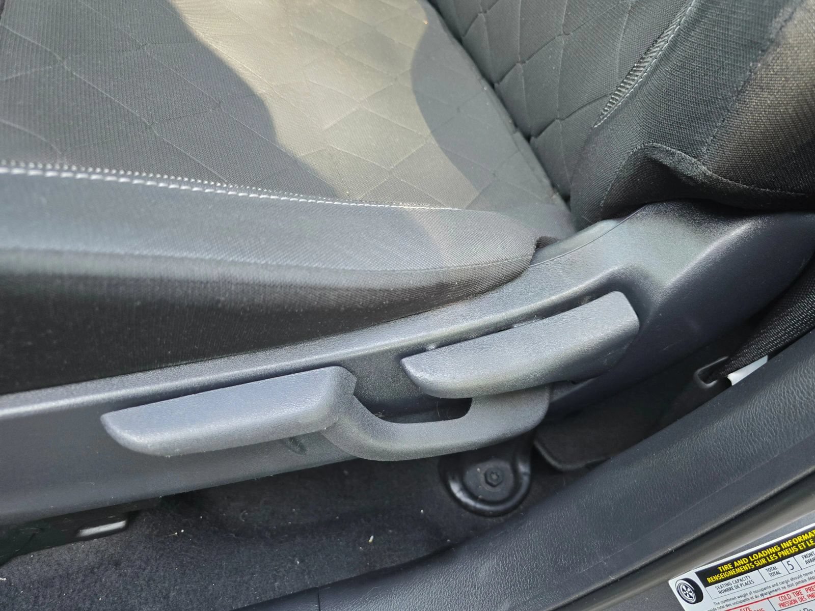 Used 2020 Nissan Kicks S FWD image 22