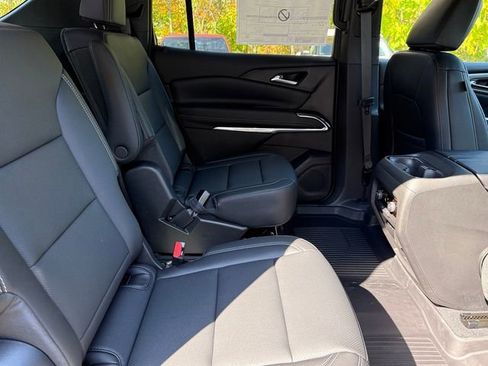 New 2026 Chevrolet Traverse LT w/ Driver Confidence Package FWD image 20