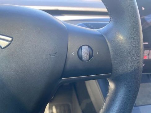 Used 2021 Tesla Model 3 Standard Range Plus image 43