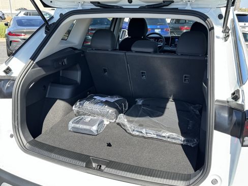 Certified 2025 Volkswagen Tiguan S AWD/4WD image 33
