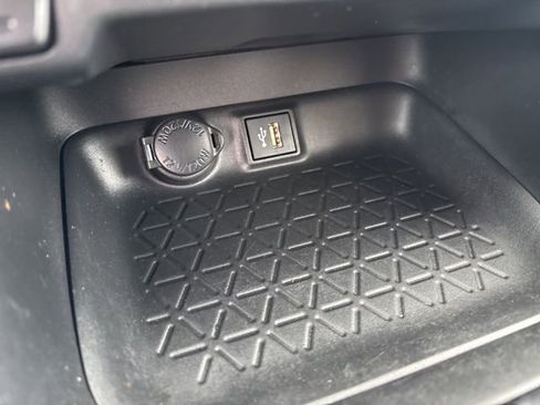 Certified 2023 Toyota RAV4 LE image 31