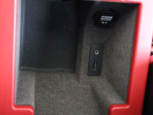 Used 2015 Porsche Macan Turbo image 44