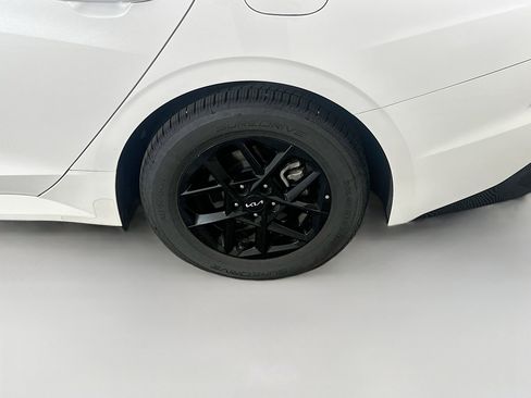 Used 2025 Kia K5 LXS image 11