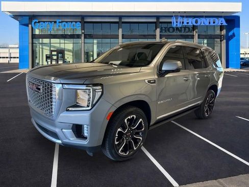 Used 2023 GMC Yukon Denali AWD/4WD image 4