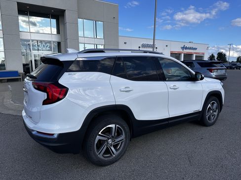 Used 2020 GMC Terrain SLT AWD/4WD image 4