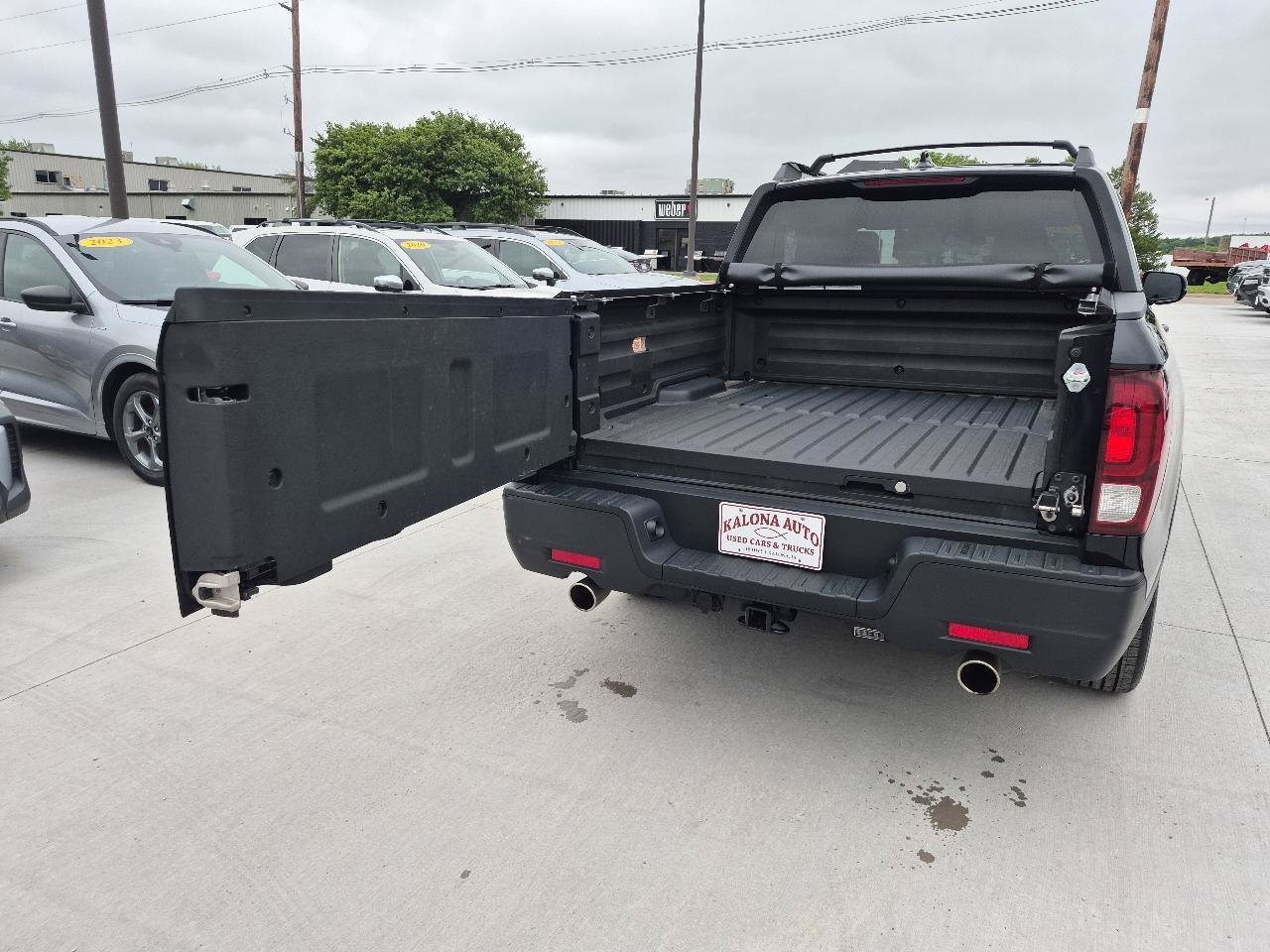 Used 2023 Honda Ridgeline Sport image 10
