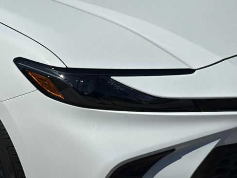 New 2025 Toyota Camry SE w/ Convenience Package image 30