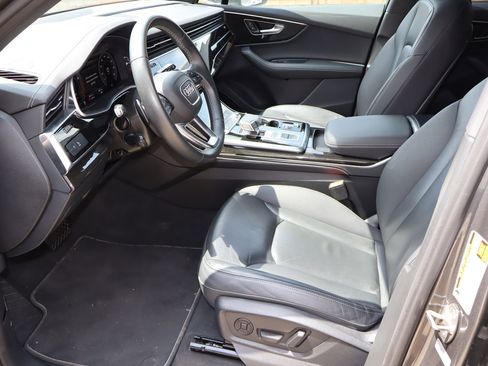 Used 2025 Audi Q7 3.0T Premium Plus AWD/4WD image 18