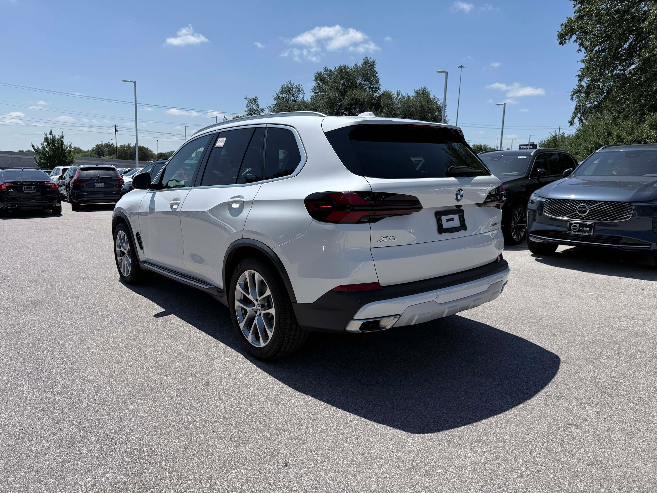 Used 2026 BMW X5 xDrive40i AWD/4WD image 4