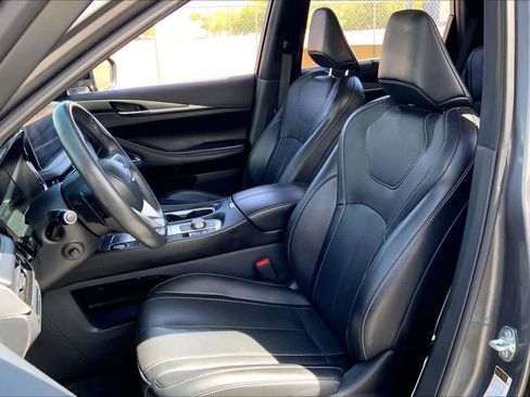 Used 2023 INFINITI QX60 Luxe w/ Performance Audio Package image 9