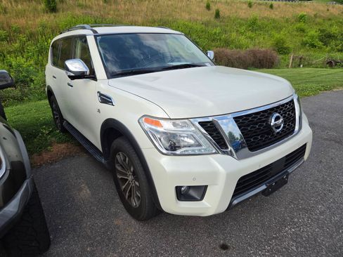 Used 2019 Nissan Armada SL w/ Premium Package AWD/4WD image 3