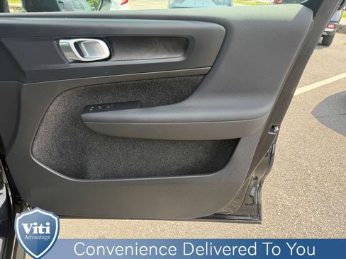 Certified 2023 Volvo C40 P8 Recharge Plus AWD/4WD image 29