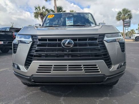 Used 2024 Lexus GX 550 w/ Accessory Package (2T) AWD/4WD image 9