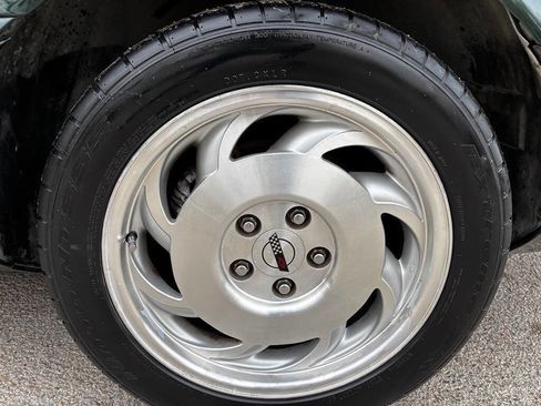 Used 1995 Chevrolet Corvette Coupe image 27