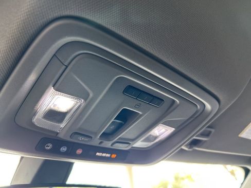 Used 2019 GMC Sierra 1500 SLE w/ SLE Value Package image 46